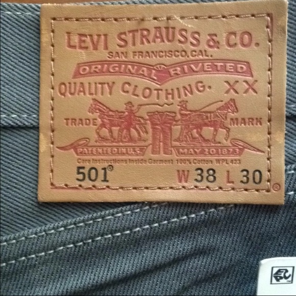 Levi 501 Straight Fit Mens Jeans - Picture 2 of 4